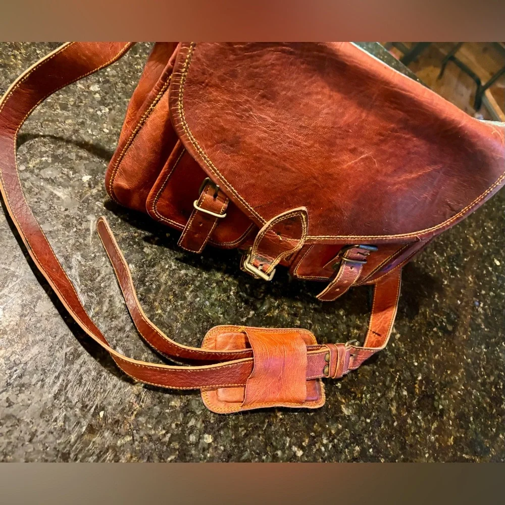 ⭐️Komal’s Passion Goat Leather Satchel/Messenger Bag Classic Brass Buckles⭐️